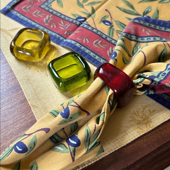 Colorful Glass Napkin Rings Set - Picture 5 of 5